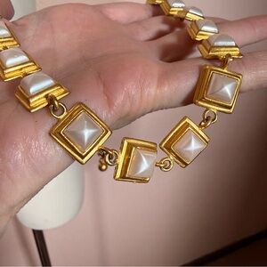 Vintage 1980 90 Art Deco revival Matte Gold Faux Pearl Mobwife wide Necklace